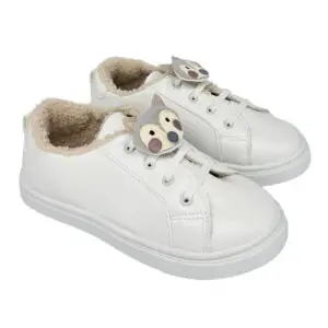 Weisser Wolfi-Schuh – Kuscheliger Kinderfreund